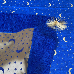 トルコ　シュニール織　月と星のブルーのベッドカバー(シングルサイズ　225cmx165cm ) 5枚目の画像