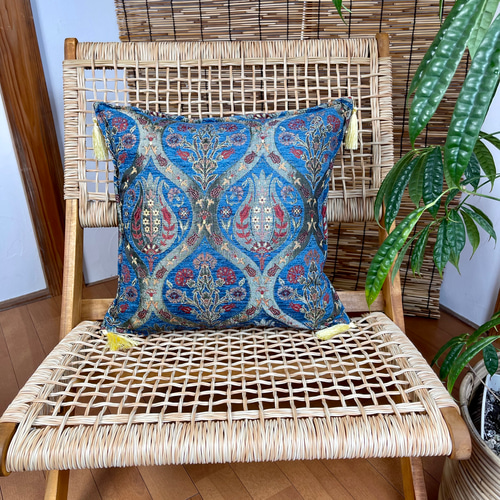 トルコのチューリップ柄モロッコ風ブルーのクッションカバー