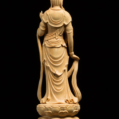 仏像 仏教美術 坐蓮合十観音菩薩 木の雕刻品 木彫り仏像 職人手作り 仏像 木彫 観音菩薩像 彫刻 杏子の手作り---工房 通販 12807479