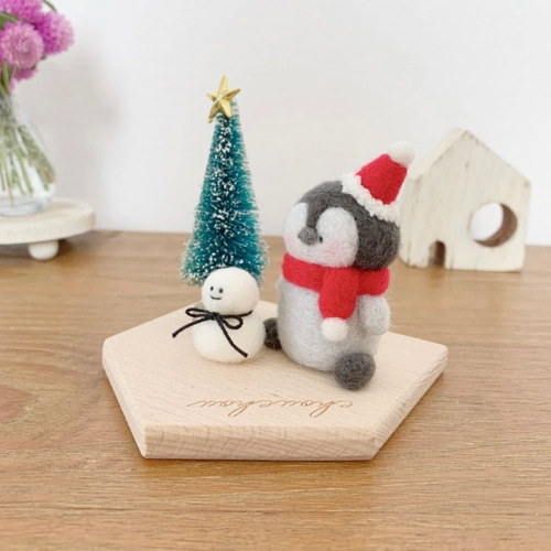 送料無料 羊毛フェルト ペンギン クリスマス サンタクロース