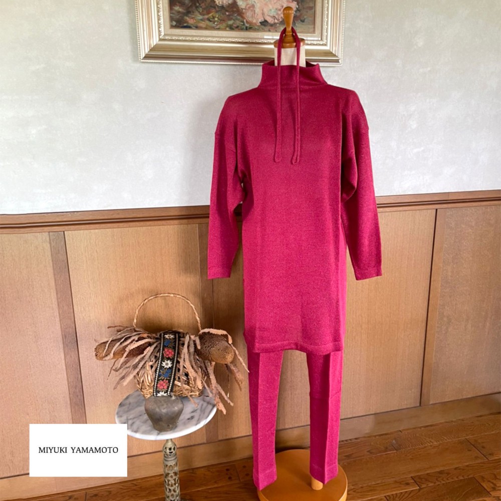 ニット　チュニック・スリムパンツ　セットアップ　ヘアバンド付き　81 GLITTER ROSE SETUP