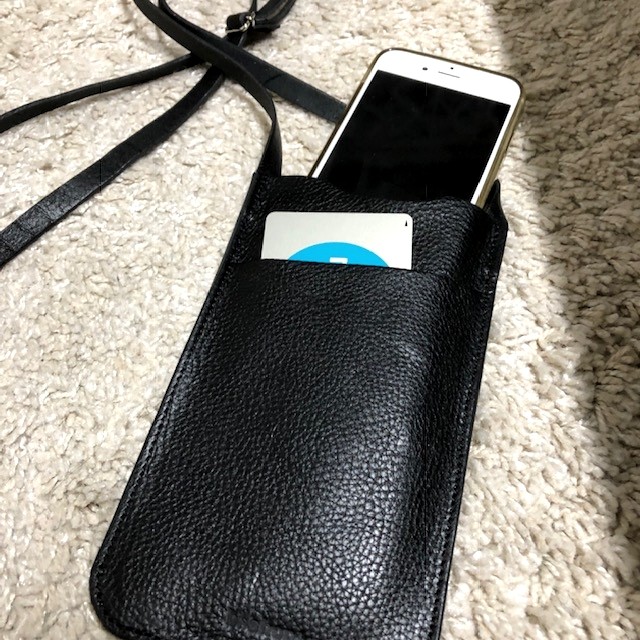 受注制作・イタリアンレザー「アリゾナ」大き目スマホショルダーポケットつき・ブラック