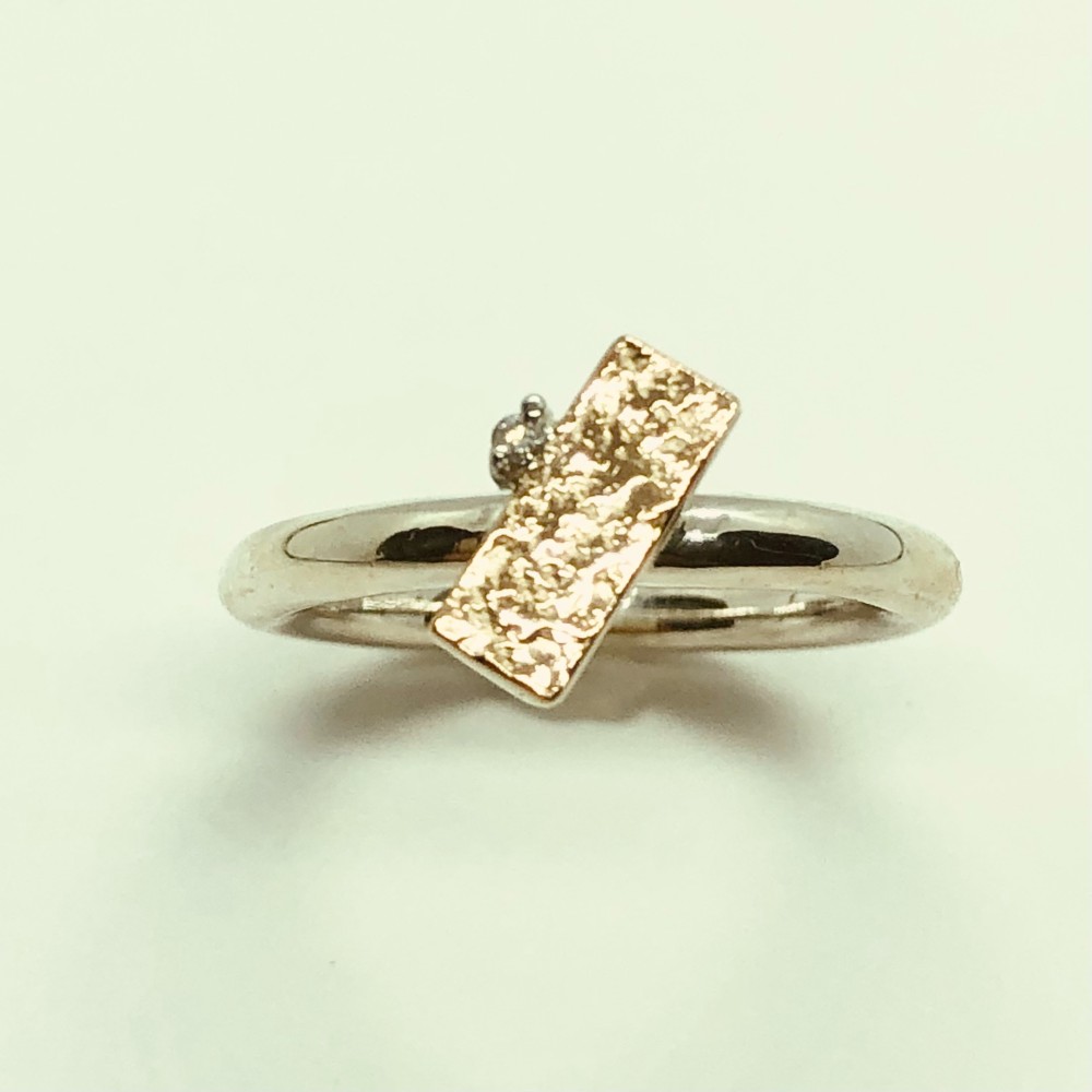 ピンクゴールド・ハンマーテクスチャーシリーズ（SV＆K18ピンクゴールド・ダイヤ・長方形）