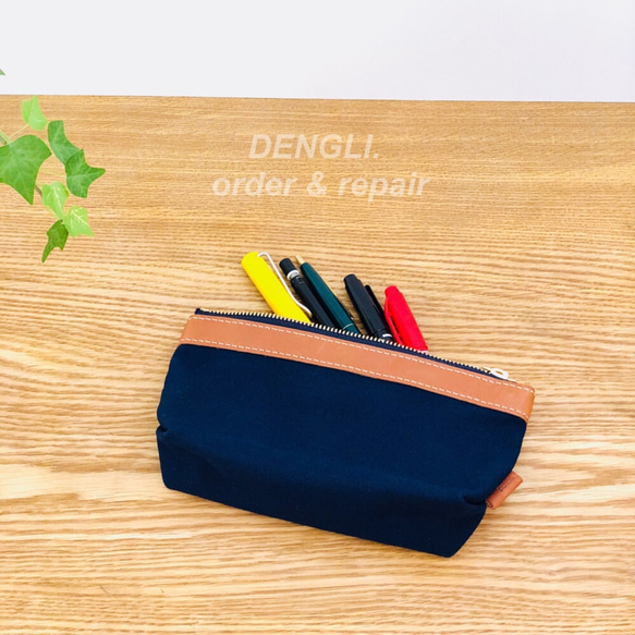 DENGLI.ポーチ/サンカク/パープル×ヌメ革/ペーンケース/化粧ポーチ/通帳ポーチ/パラフィン加工帆布 5枚目の画像