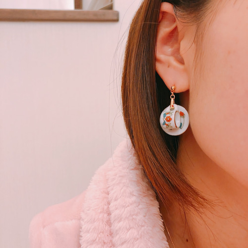 送料無料◇レトロなミニチュアティーカップの可愛いピアス ピアス