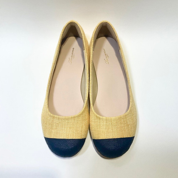 寬敞的 3E♪ 寬底雙色淺口鞋（藤黃色 x 黑色） 腳趾顏色可變 23.0cm 第2張的照片