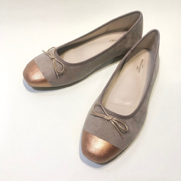 “24.5cm actual item SALE”雙色 1cm 後跟芭蕾舞鞋（橡木 x 青銅）Raku arch cushion 第2張的照片