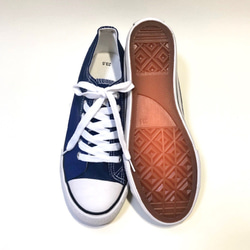 幾何雙色低幫運動鞋（深藍 x 啞光深藍）22.0cm〜30.0cm 第6張的照片