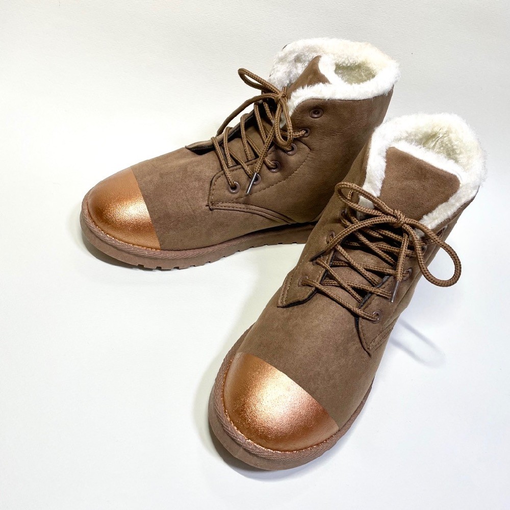 バイカラーのレースアップボアブーツ(ブロンズ x ブラウン)