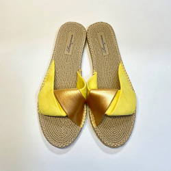 “New SALE”超級推薦，因為它的重量出奇的輕 ♪ 黃麻風格雙色平底涼鞋（芥末 x 青銅） M / XL 第2張的照片