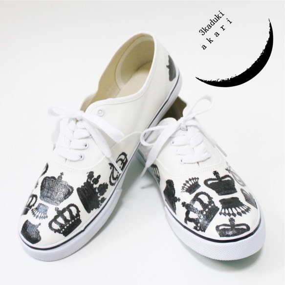 王冠柄デッキシューズ