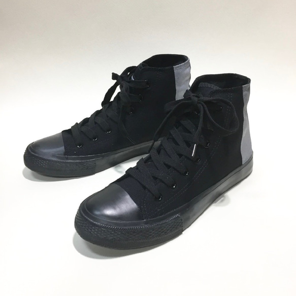 BLACK x SILVER 雙色高筒運動鞋 (22.0cm-24.5cm) 第1張的照片