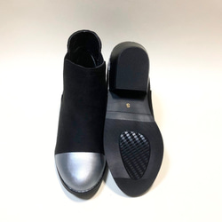 [銷售]尖頭側跟靴（銀色x黑色） 第5張的照片