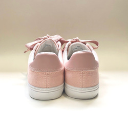 重點是粗絲帶狀鞋帶！ Sakura 淡粉色雙色運動鞋 第5張的照片