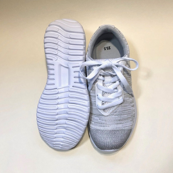 超輕雙色運動鞋（白色x銀色） 第6張的照片