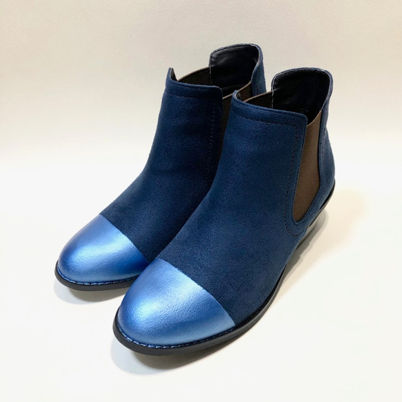 [Sale !!]雙色高跟鞋，堅固的鞋跟（海軍藍x藍色） 第2張的照片