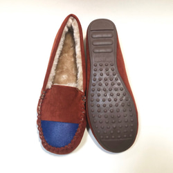 輕鬆又輕鬆！溫暖的雙色軟皮鞋，帶堅固的蟒蛇皮（磚色 x 海軍藍）22.5 厘米至 23.5 厘米 第6張的照片
