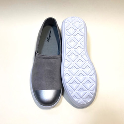Creema限量發售24.5cm★輕巧105g★麂皮絨雙色便鞋（灰色x銀色） 第6張的照片
