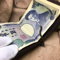 姫路レザー　ヌメ革　ハンドメイドウォレット　マネークリップ コンパクト財布　ヴィンテーブラウン　トライバルクロス 7枚目の画像