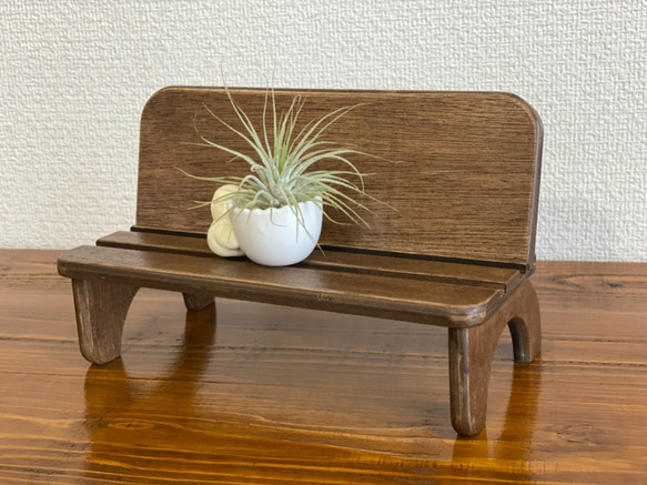 iPad　タブレットスタンド　iPhone　スマホスタンド　ドールチェア 小物飾り♬ 1枚目の画像