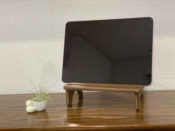 iPad　タブレットスタンド　iPhone　スマホスタンド　ドールチェア 小物飾り♬ 3枚目の画像