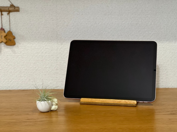 送料無料♪　iPad　タブレットスタンド　iPhone　スマホスタンド　木工♬ 4枚目の画像