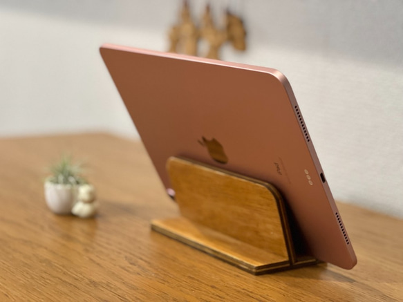 送料無料♪　iPad　タブレットスタンド　iPhone　スマホスタンド　木工♬ 2枚目の画像
