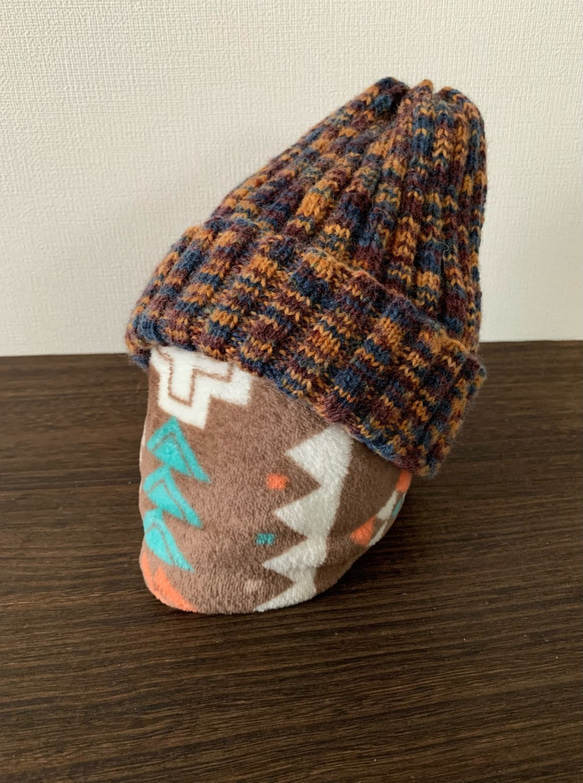 秋カラーのリブ編みニット帽 3枚目の画像