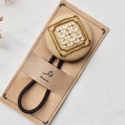 くるみボタン　刺繍　ヘアゴム　ブローチ　ミモザシリーズ くるみボタン 刺繍 ヘアゴム ブローチ ミモザシリーズ 手刺繍ブローチ