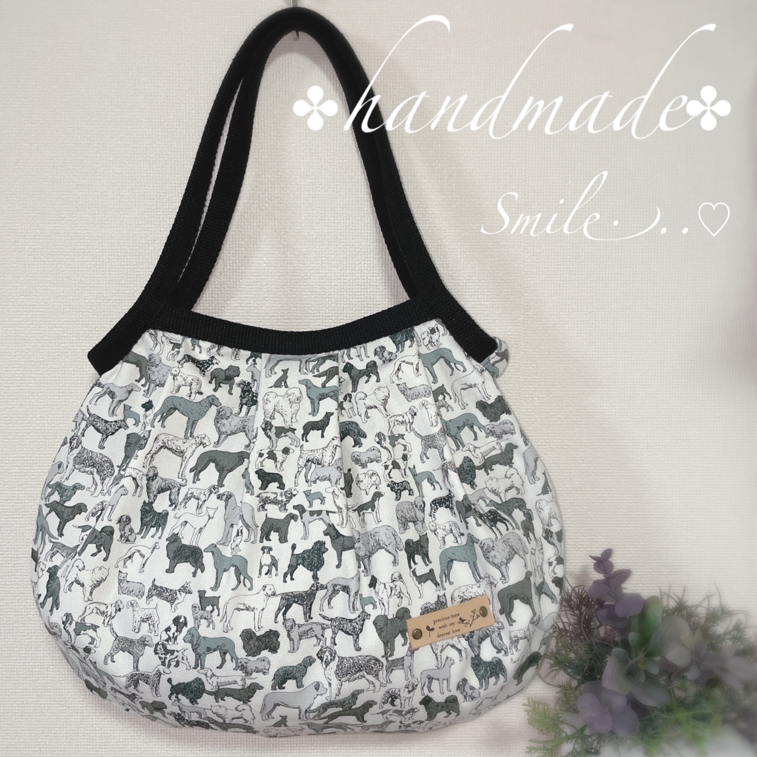 コロンと可愛いショルダーグラニーバッグ　✤リバティ✤　ベストインショー　モノトーン　◎選べる2サイズ