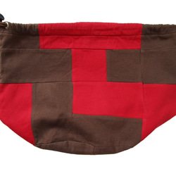 BICOLOR PATCH WORK DRAWSTRING BAG / COLOR / BROWN X RED 3枚目の画像