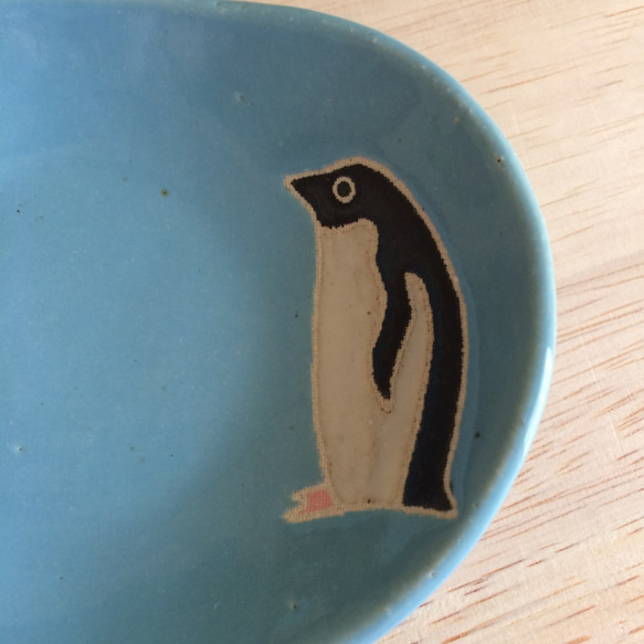 ペンギンのオーバル小皿 2枚目の画像