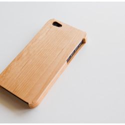 iPhone 5/5s ウッドケース 天然木アルダー材 2枚目の画像