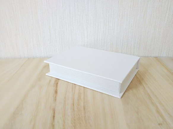ブック型ボックス ホワイト×ピンク 5枚目の画像