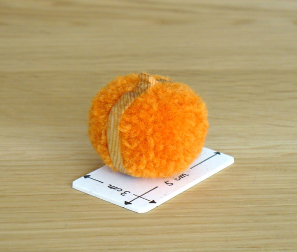 毛糸ボンボン　カボチャ　大　オレンジ　ハロウィン 3枚目の画像