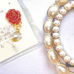 ワインレッドローズのピアス 1枚目の画像