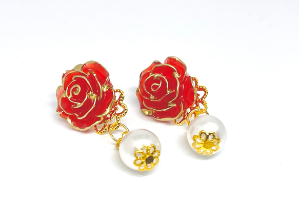 ワインレッドローズのピアス 2枚目の画像