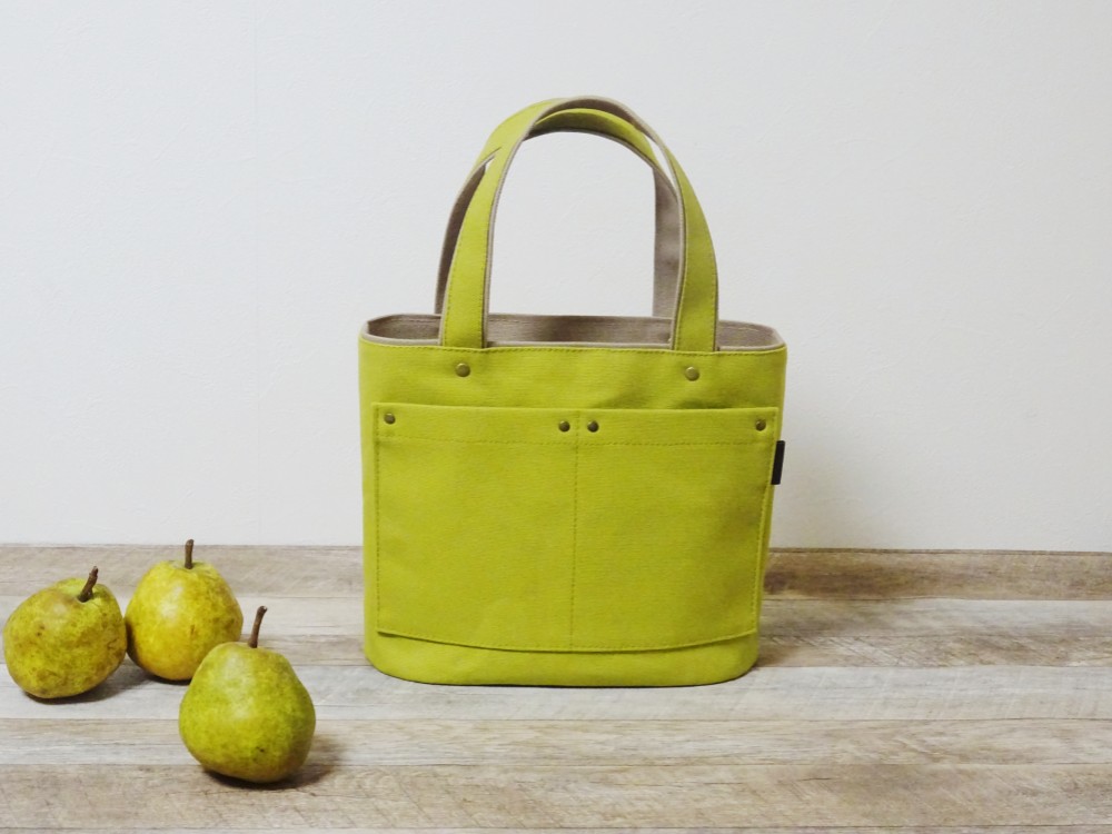 【コーディネートの差し色に】2色づかいの帆布トート《スモール》ラ・フランス×マッシュルーム