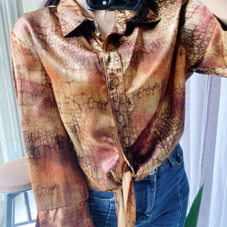 金色金屬短版綁帶 古著絲滑亮面光感襯衫上衣防罩衫vintage Shirt 第8張的照片