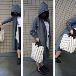 Braid print V tote 5枚目の画像