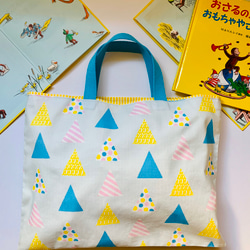 【再販】★お名前手刺繍お入れ出来ます★おしゃれな入園入学グッズ　北欧柄　北欧デザイン　レッスンバッグ&上履き袋セット 5枚目の画像