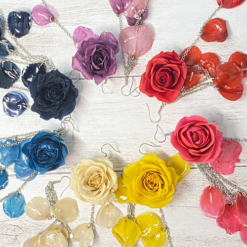バラの花びらのプリザーブドフラワー・アシンメトリーレジン