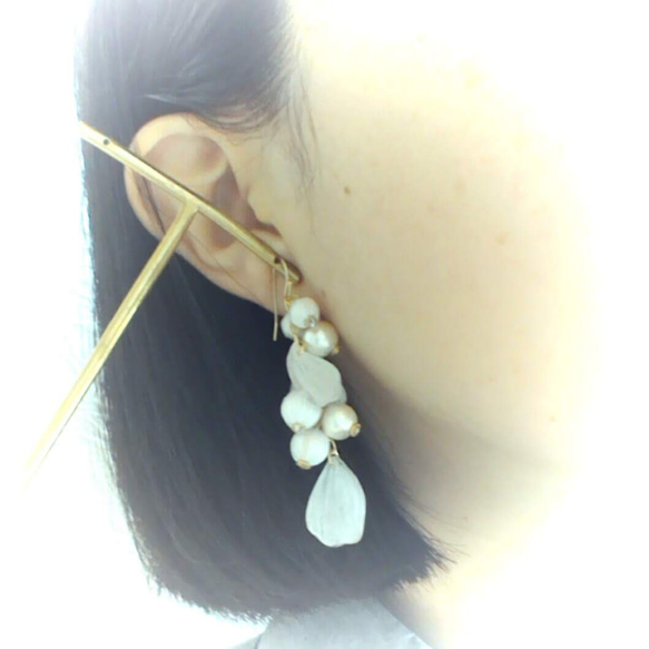 白色耳環耳環/無環耳環棉珍珠和毛線球等 第4張的照片