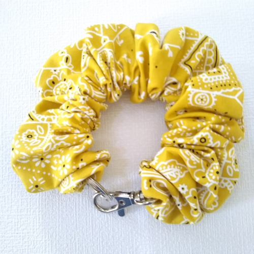 シュシュキーホルダー＊バンダナ＊マスタード キーリング anzu