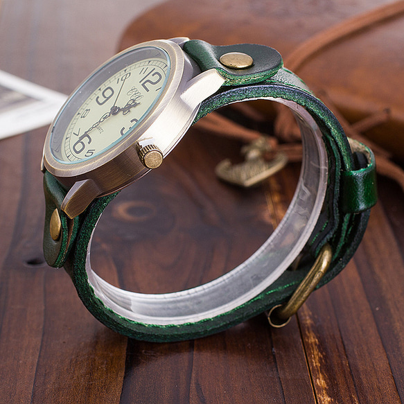 再販ユニセックスタイプの時計付ブレスレットで、年齢・男女問わず人気です。黒 4枚目の画像