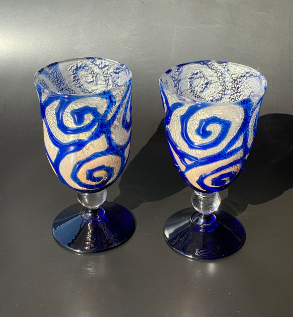 Spiral  青いうずまきワイングラス ペア 2枚目の画像