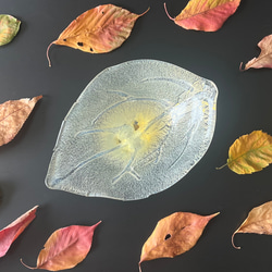 Leaf  葉っぱのお皿　ゴールド大 1枚目の画像