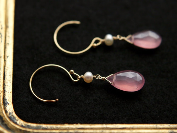 櫻桃石英和淡水珍珠耳環 第4張的照片