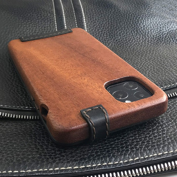 IPhone 11 Pro Max 專屬保護殼由木頭和皮革製成 垂直開口【國內包郵：定做】 第1張的照片