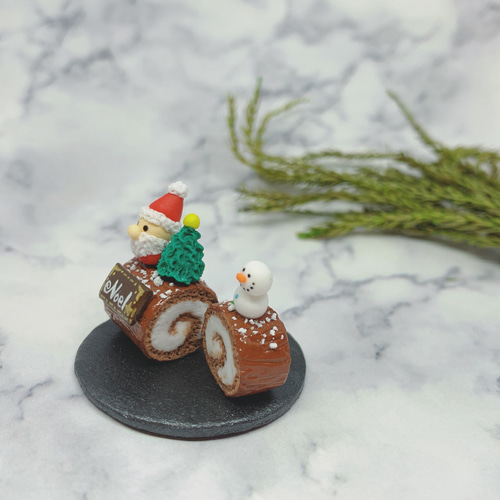 ミニチュアスイーツ クリスマスケーキ ブッシュドノエル ロールケーキ